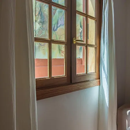 Agora - Spacious 2 Bedrooms- 2 Bathrooms *